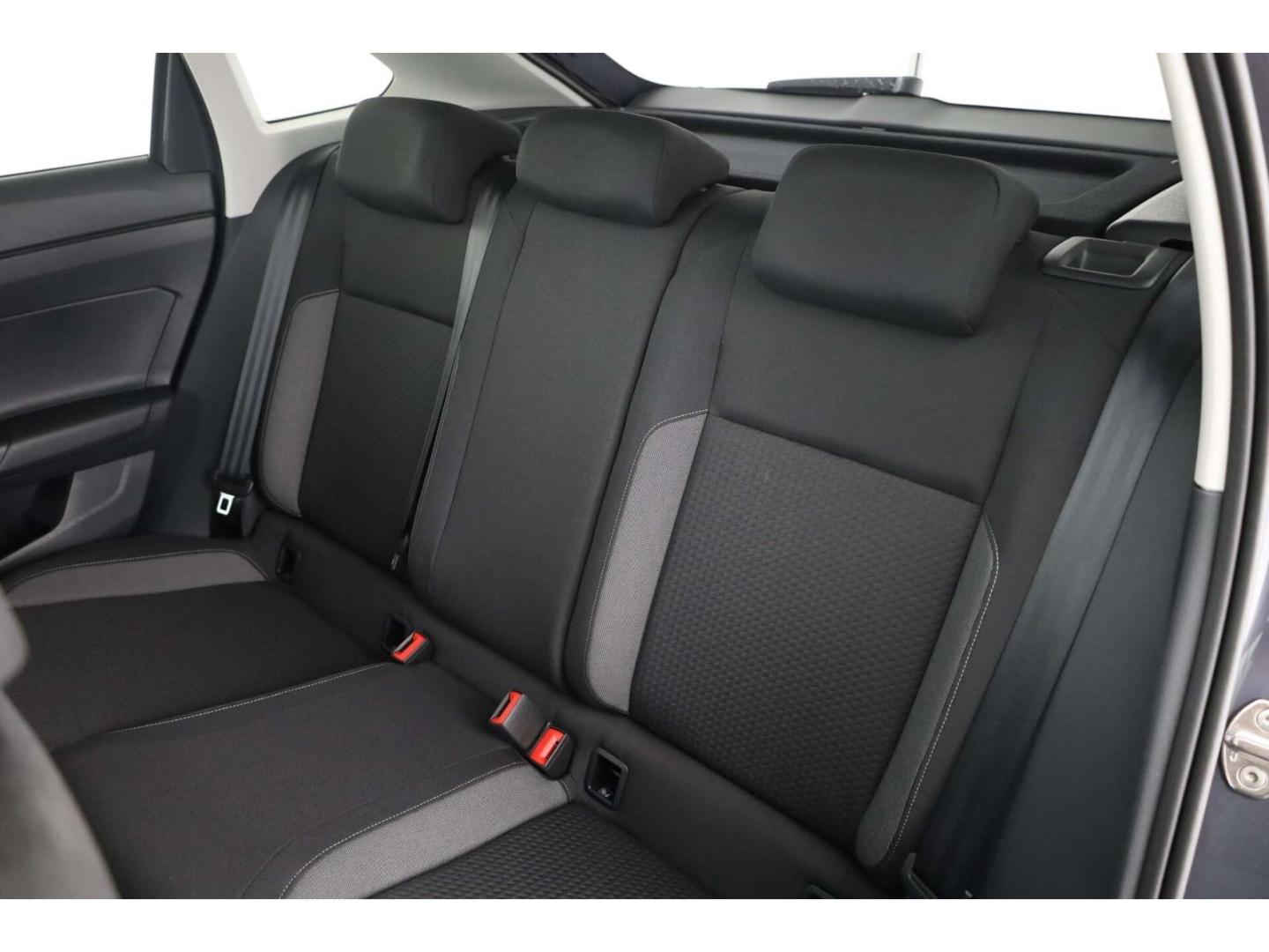 Volkswagen Taigo 1.0 TSI Life 5-Gg. Matrix/App-Connect/SH
