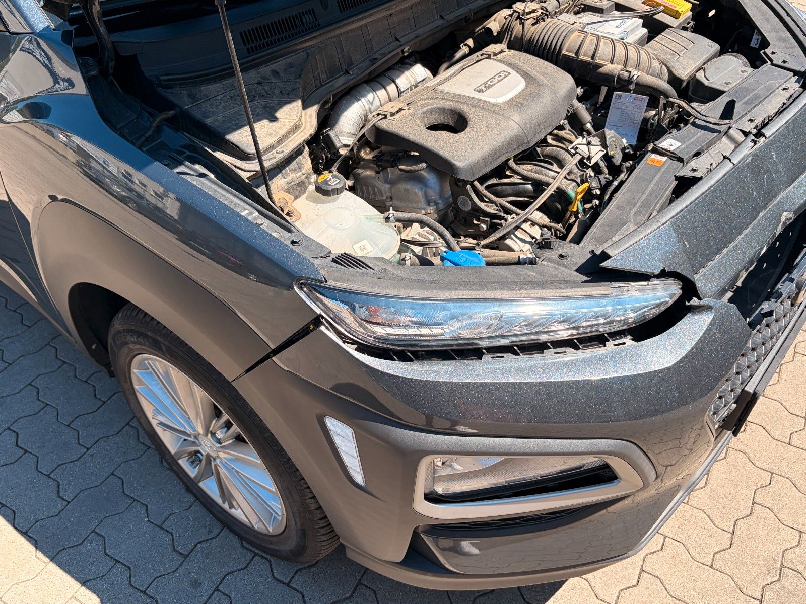Fahrzeugabbildung Hyundai Kona Automatik*SHZ*NAVI*LED*AHK***