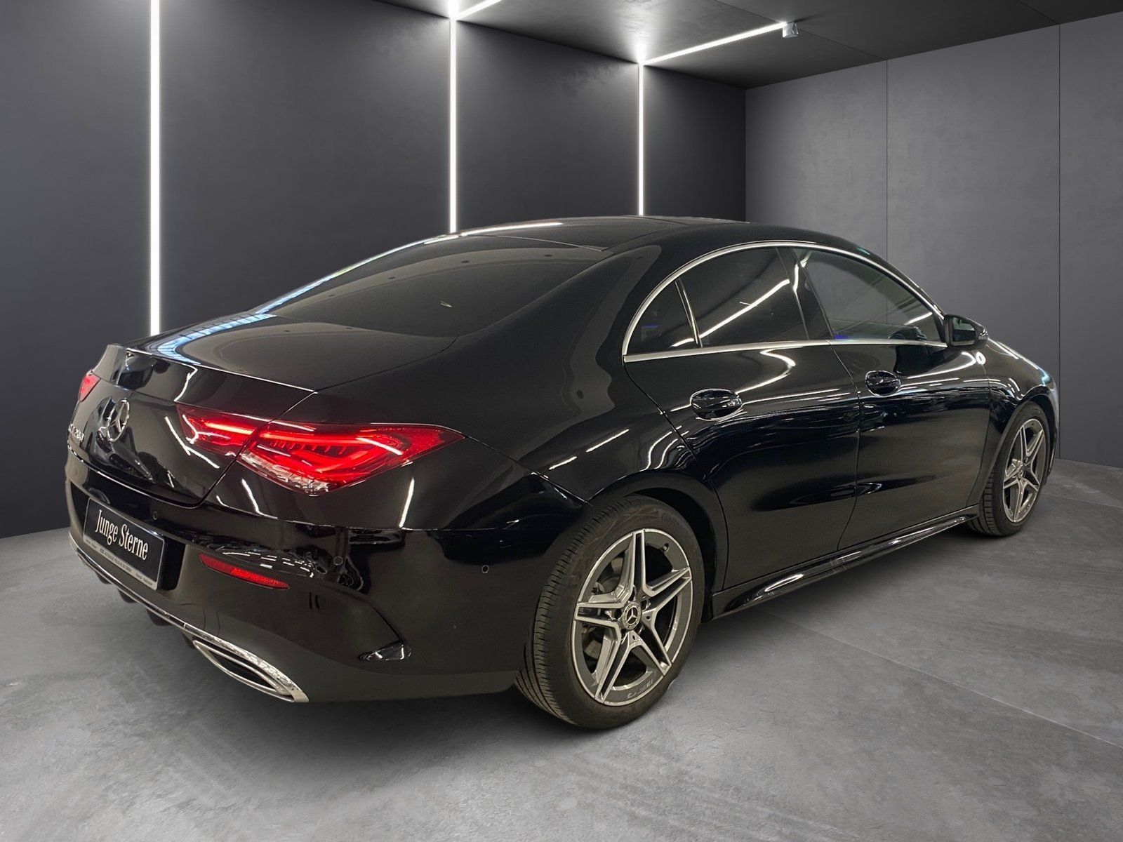 Fahrzeugabbildung Mercedes-Benz CLA 200 AMG*Pano*Distro*Totwink*Ambiente*LED*KAM