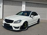 Mercedes-Benz C 63 AMG*Sport*Leder*Xenon*LED*Harman&Kardon*19" - Mercedes-Benz C 63 AMG: Sport