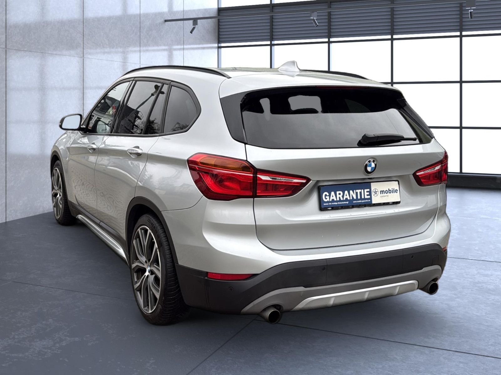 Fahrzeugabbildung BMW X1 sDrive 20 i Sport Line/ unfallfrei/ AHK
