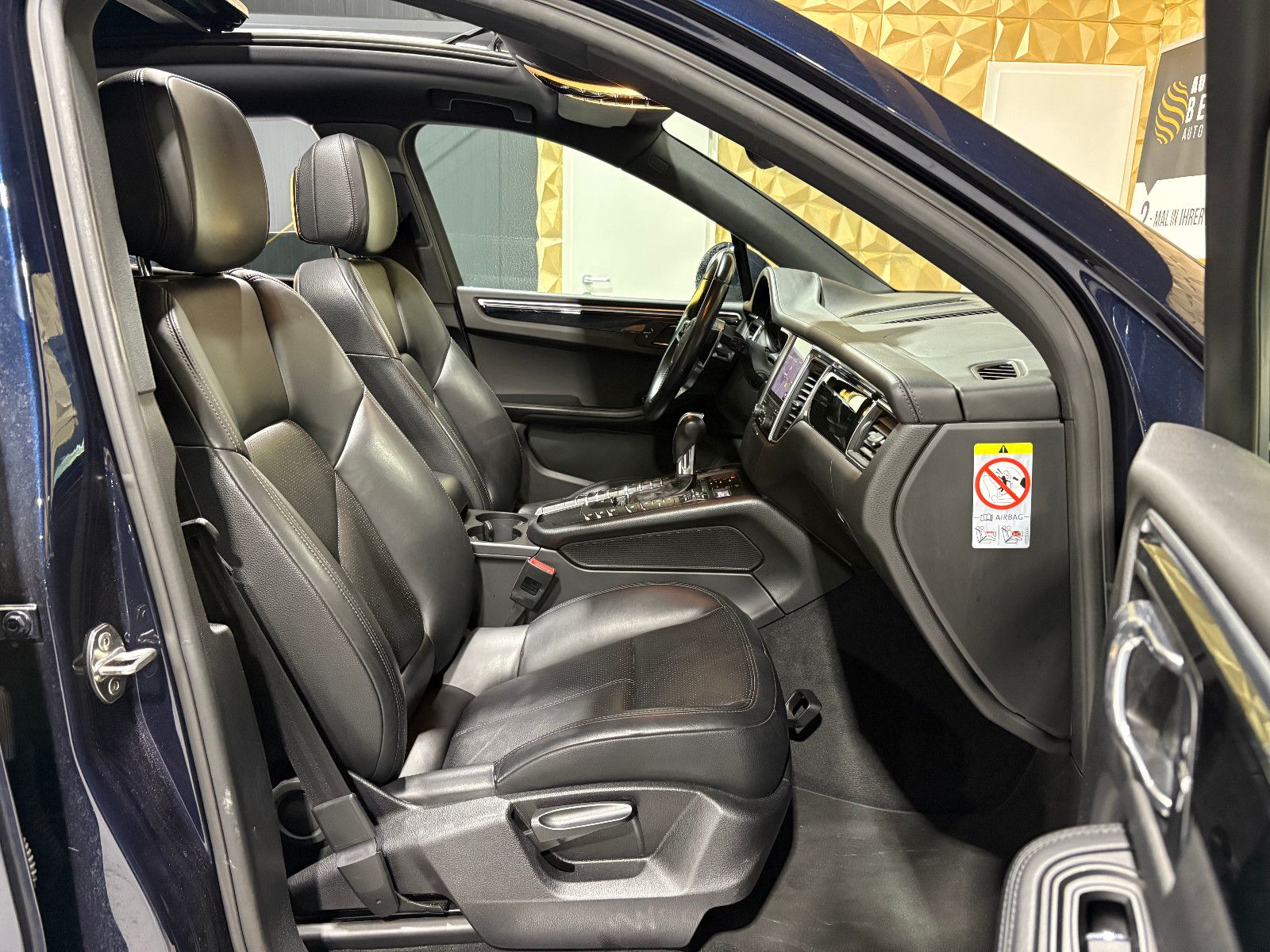 Fahrzeugabbildung Porsche Macan S Diesel/PANO/APPLE/NAVI/PDC/TEMPOMAT/SHZ