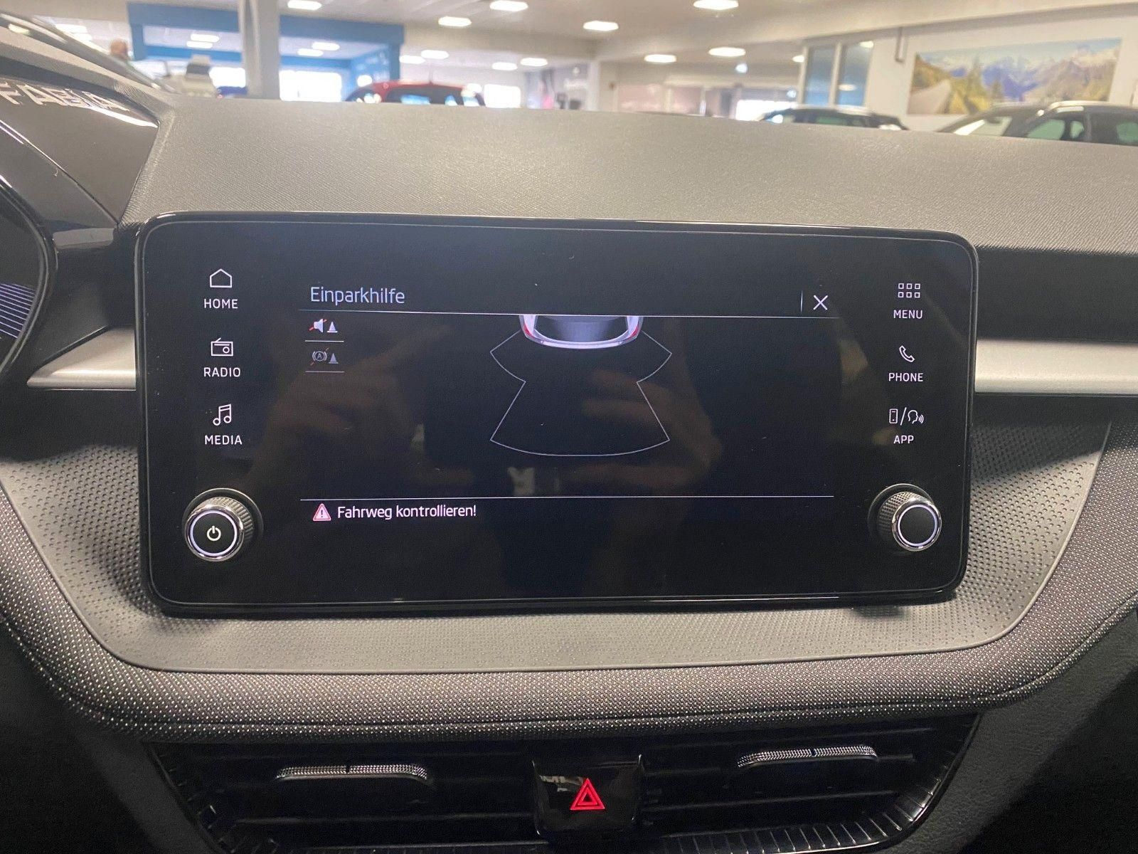 Fahrzeugabbildung SKODA Fabia 1.0 TSI GA 2031/100TKM+PDC+SMART-LINK+SH++