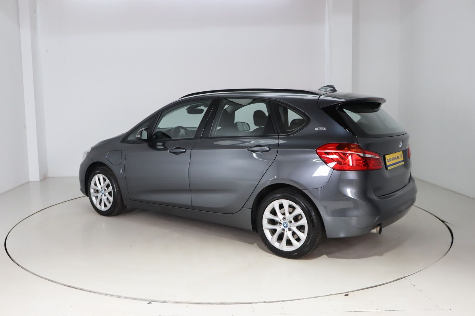 Fahrzeugabbildung BMW 225 xe i Performance Advantage Active Tourer