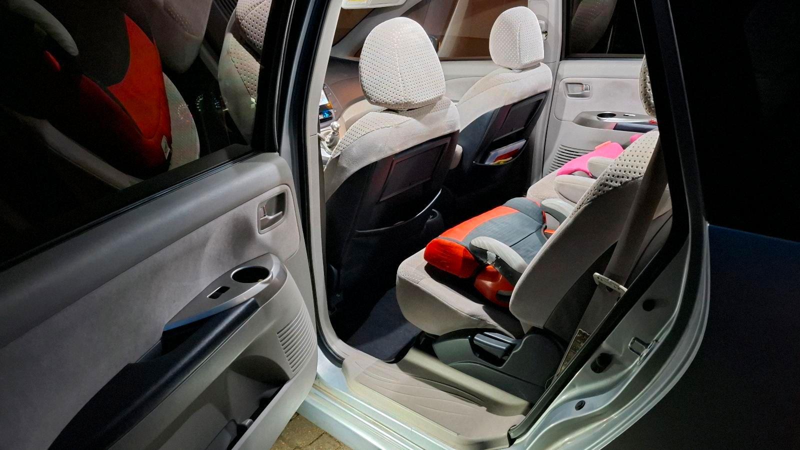 Mitsubishi Grandis 2006 — photo 14