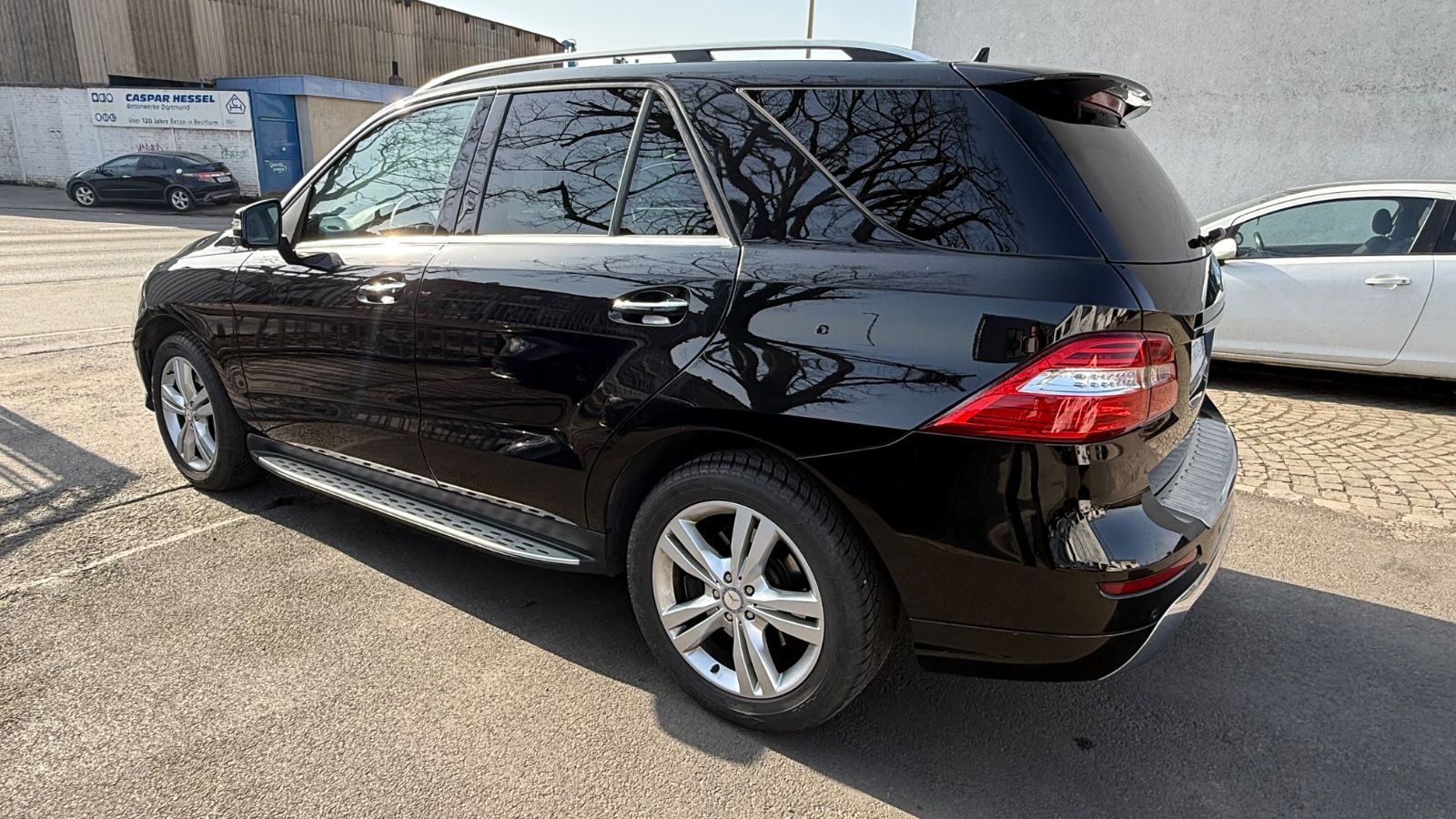 Fahrzeugabbildung Mercedes-Benz ML 500 AMG-Line