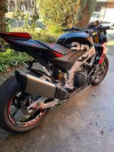 Aprilia Tuono V4 Factory - APRILIA TUONO FACTORY