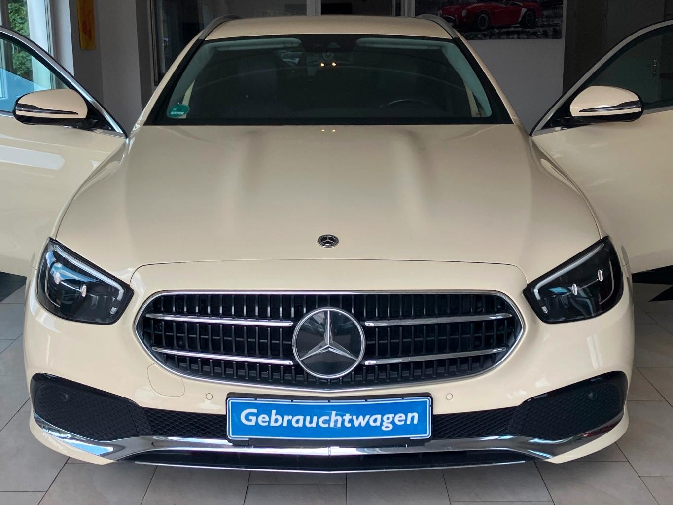 Mercedes-Benz E 220 d T 9G TAXI MBUX Navi Plus Kamera