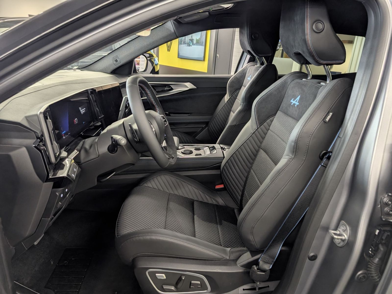 RENAULT Austral Esprit Alpine Hybrid E-Tech 200 4Control – Bild 5