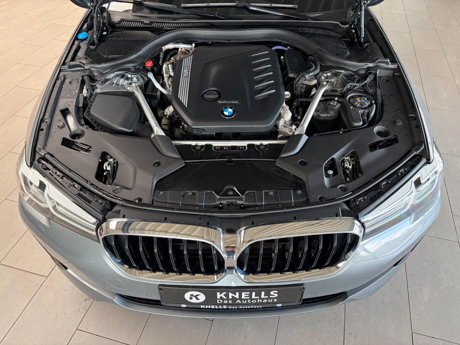 BMW 530d Touring/M-LENKR/LEDER/KAMERA/ACC/KEYLESS