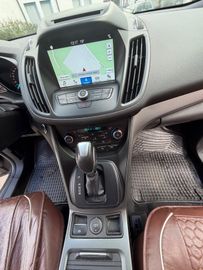 Ford Kuga - 12