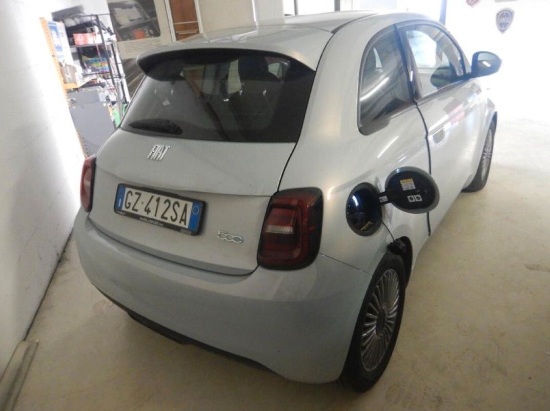Other Fiat 500e Berlina 23,8 kWh imagem 3