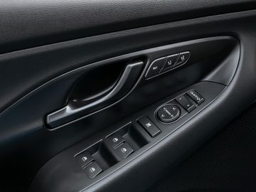Hyundai i30 2.0 N Performance Fernlicht-Assistent Pano.