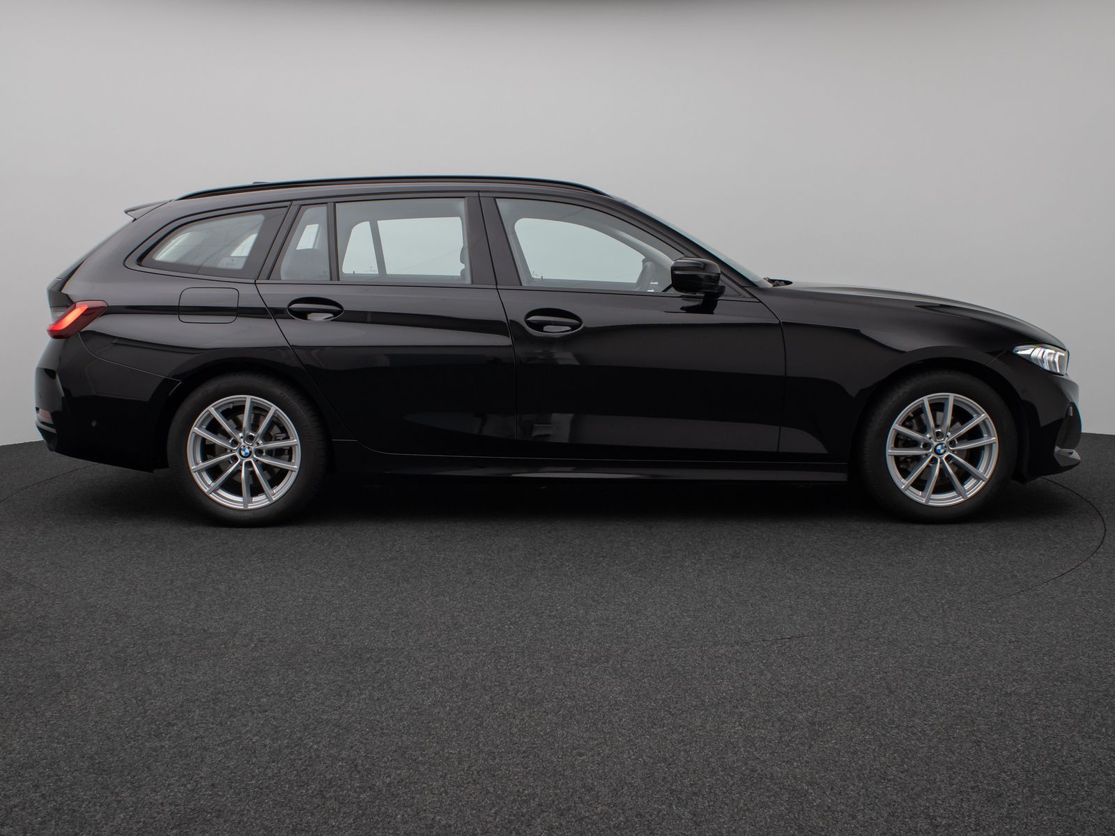 Fahrzeugabbildung BMW 318i Kamera DAB HiFi Widscreen DrivAssist Alarm