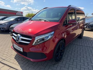 Mercedes V 220 - 2