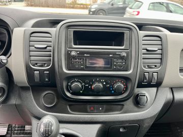 Renault Trafic - 12