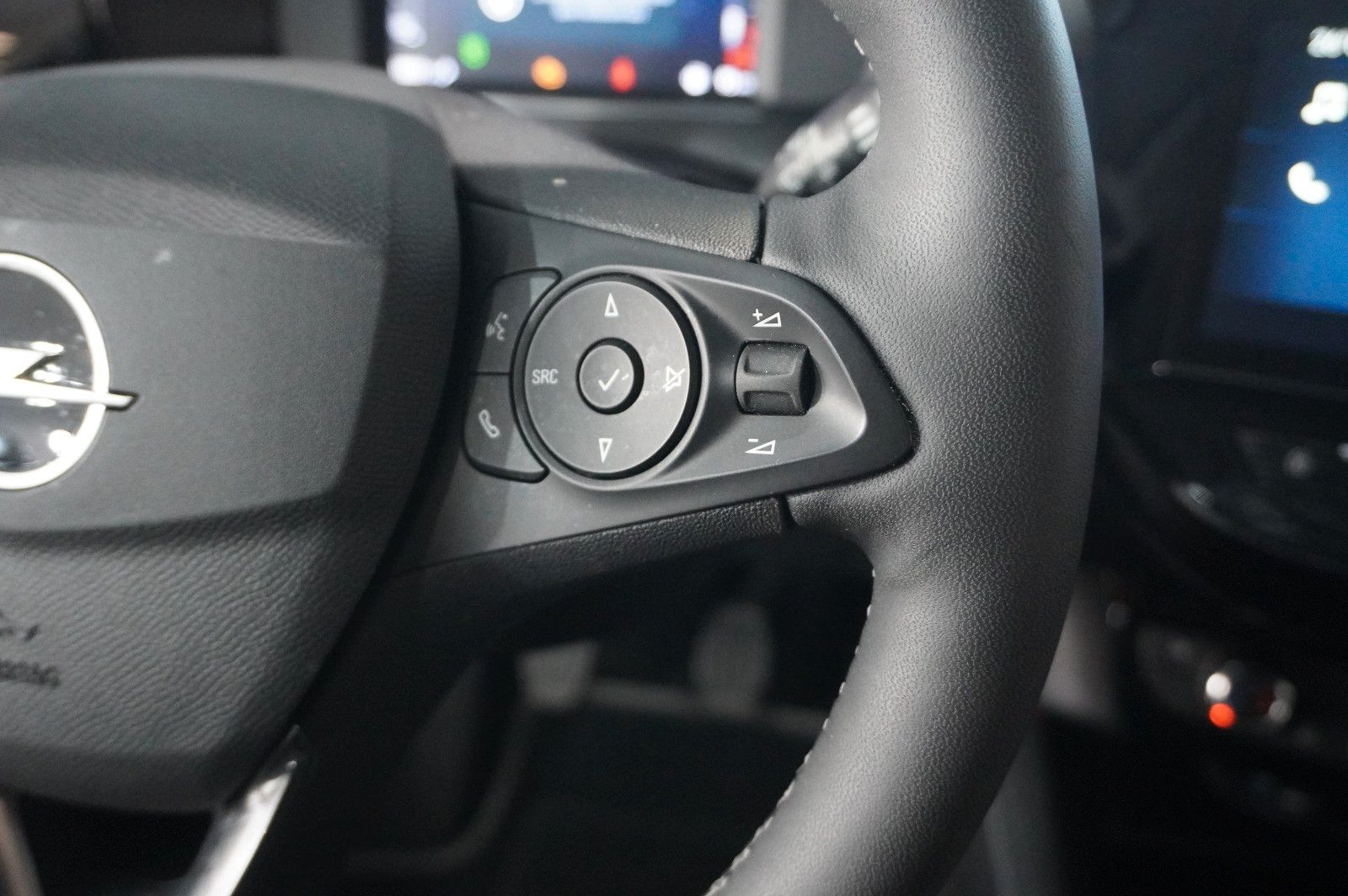 Fahrzeugabbildung Opel Corsa F 1.2 FACELIFT NAVI/LED/KAMERA/VIRTU./DAB+