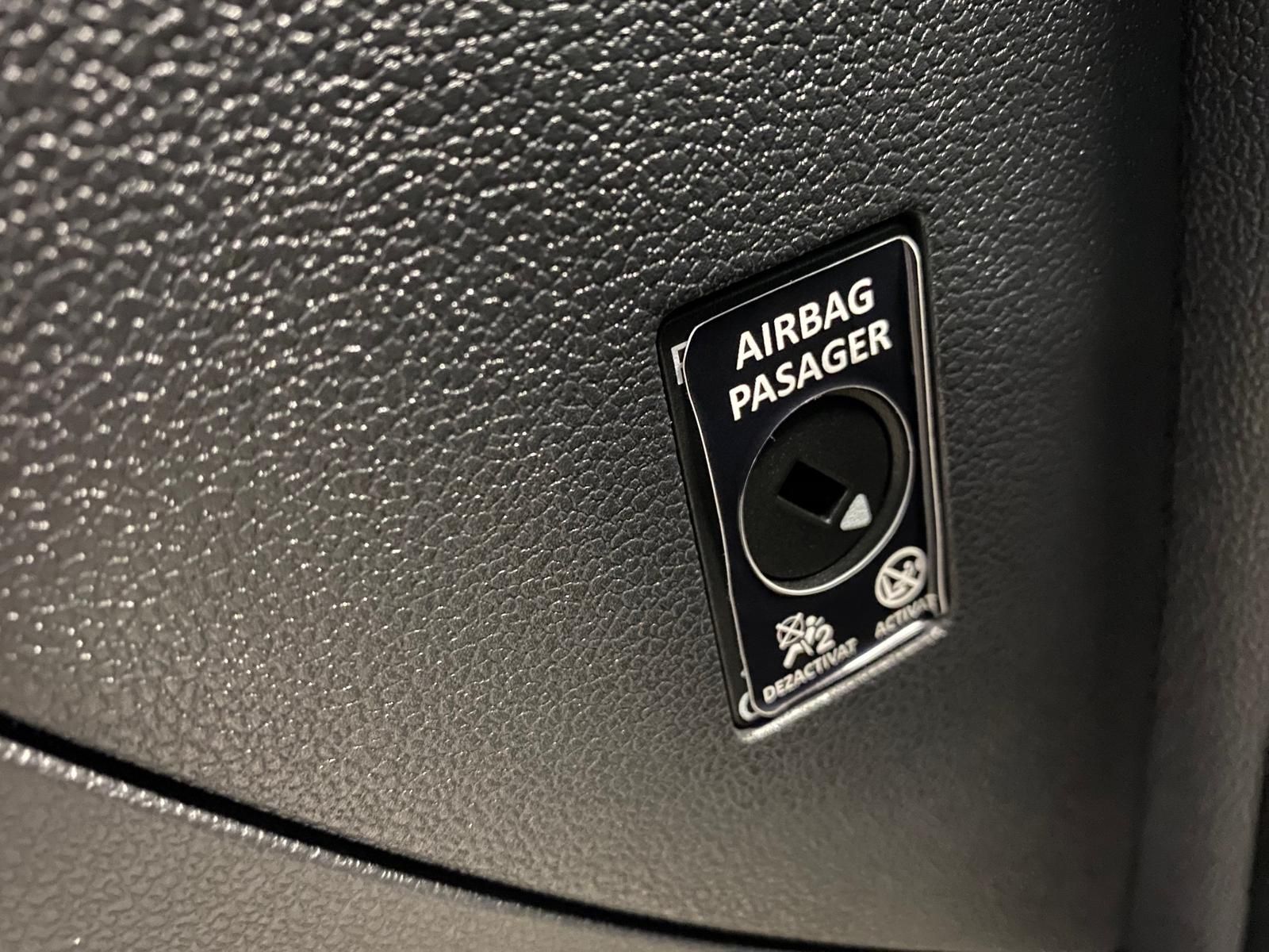 Fahrzeugabbildung Volkswagen Taigo 1.5 TSI ACT Life APP+MATRIX+ALLWETTER+RFK+