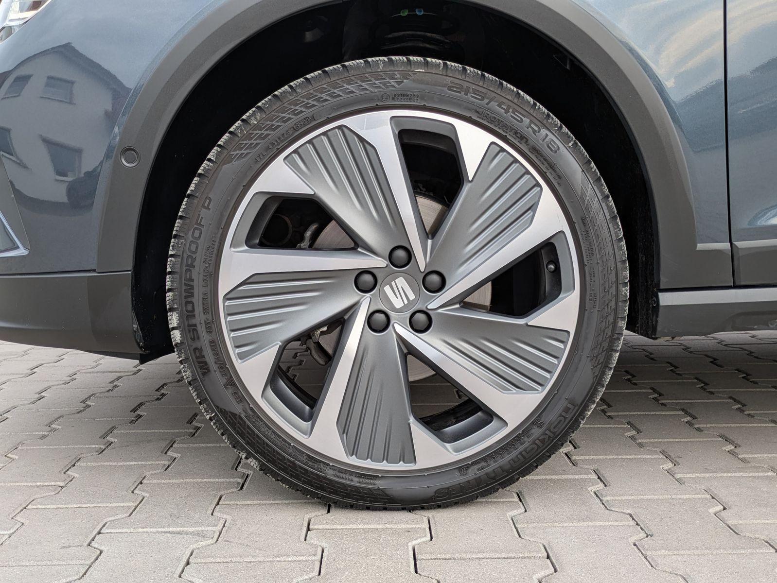 Fahrzeugabbildung SEAT Arona 1.0 TSI FR DSG AHK*ACC*LED*APP*DAB*KAMERA