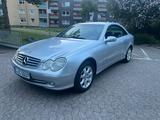 Mercedes-Benz Mercedes CLK 320 W209 - Mercedes-Benz CLK 320 Gebrauchtwagen in Duisburg