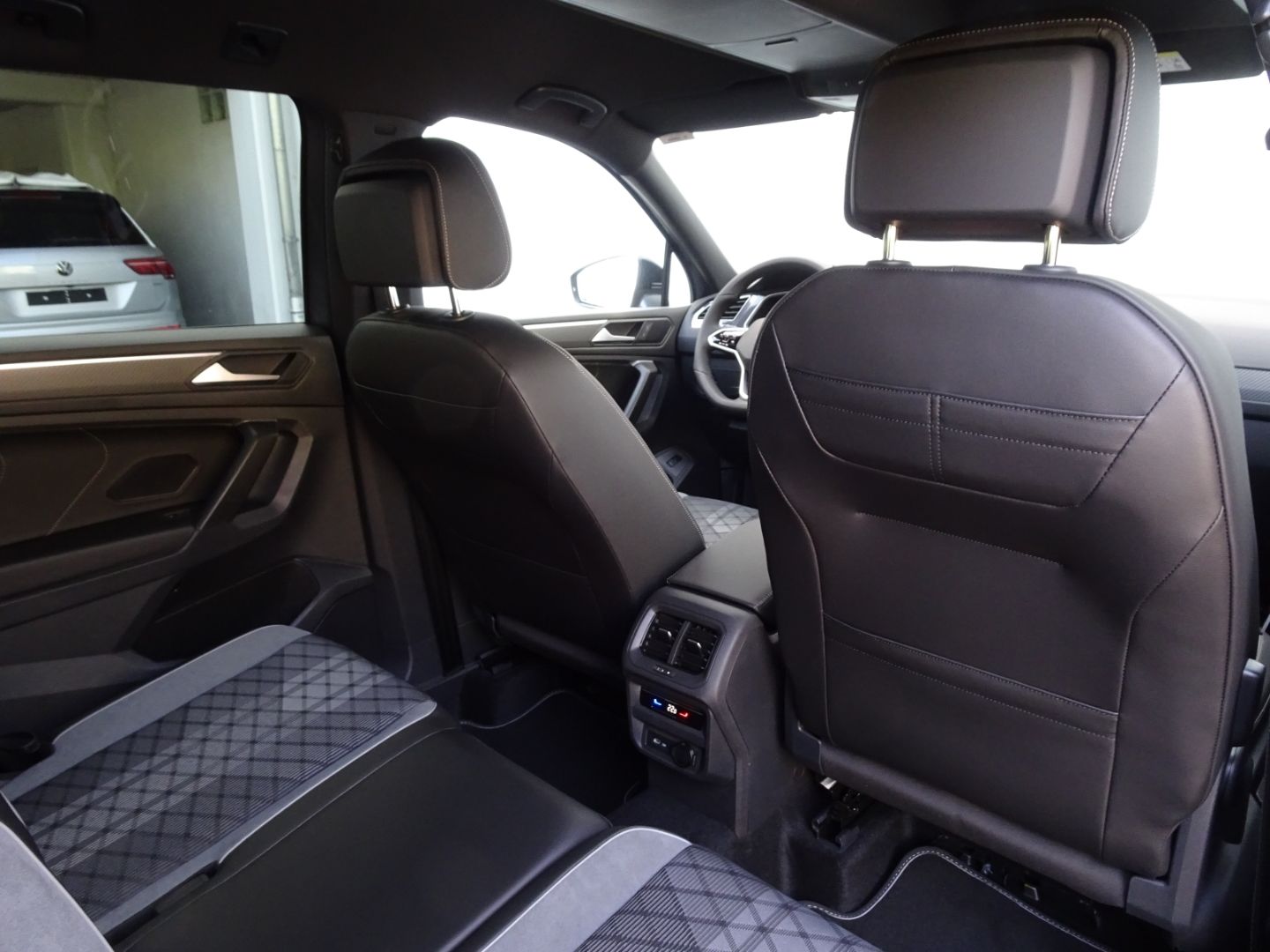 Tiguan Allspace R-Line 2.0 TDI DSG 4MOTION AHK