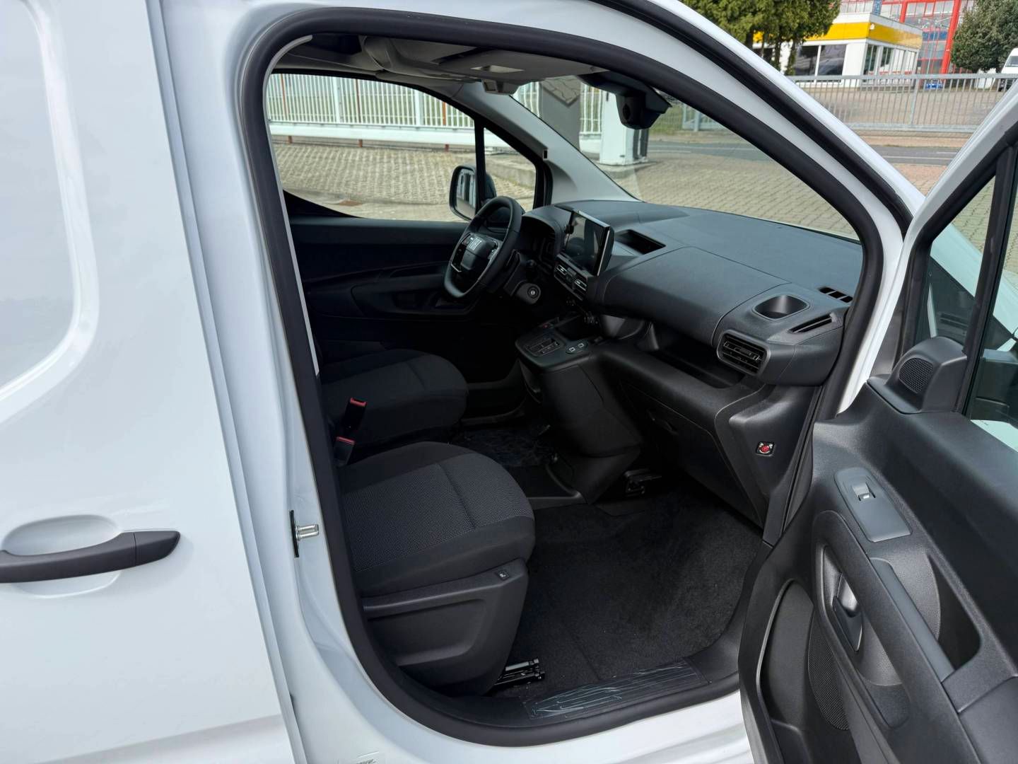 Fahrzeugabbildung Fiat Doblo XL Automatik