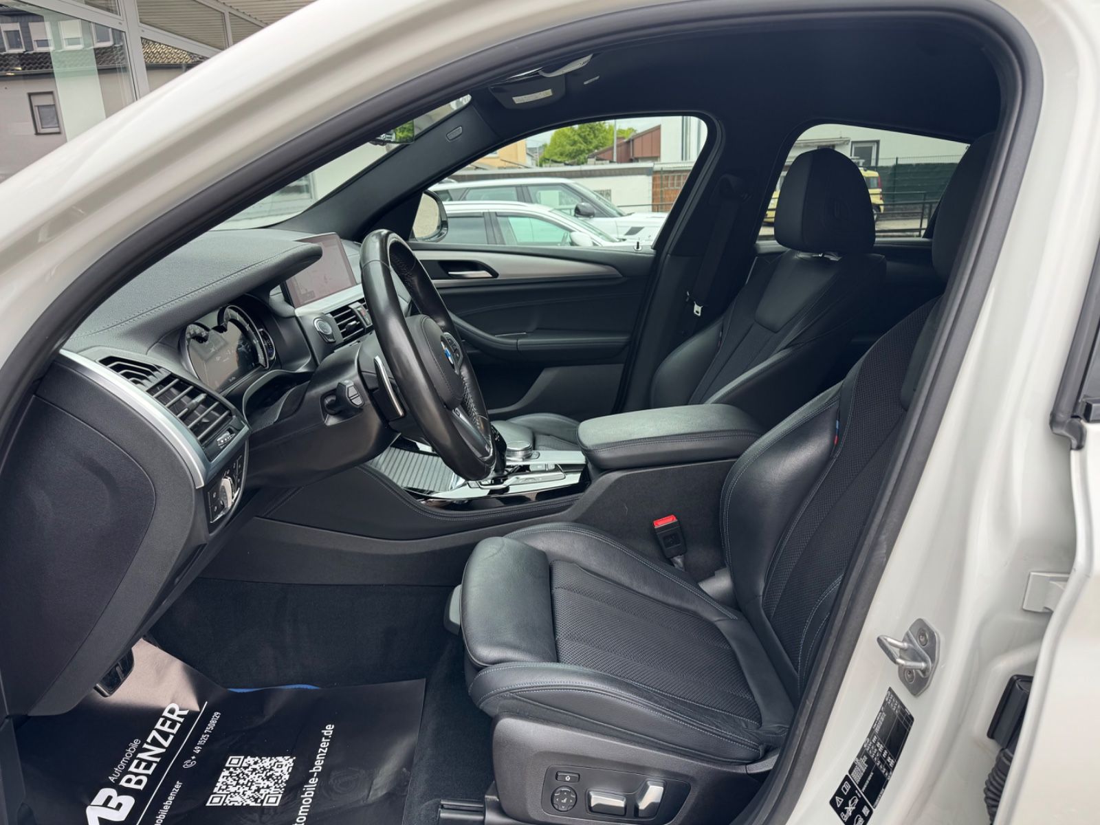 Fahrzeugabbildung BMW X4 M40/ACC/LED/AHK/Leder/HUD/Ambiente/360°Cam/