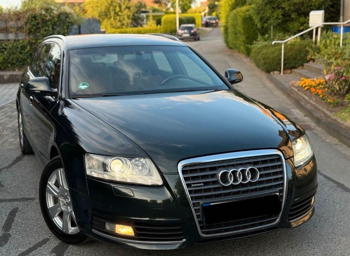 Audi Quattro 2010 — interior