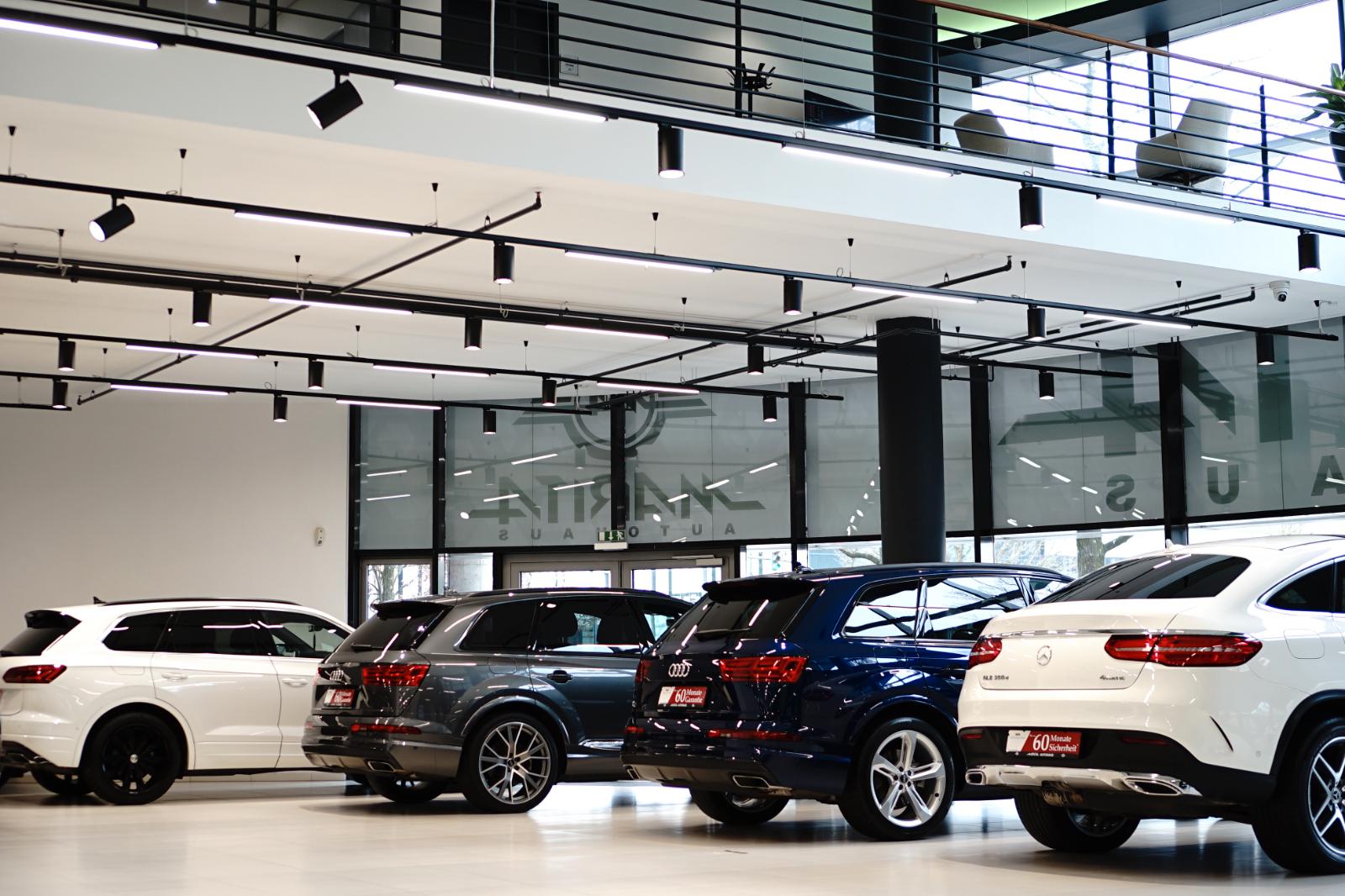 showroom-image-bottom