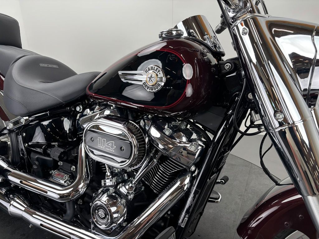 Fahrzeugabbildung Harley-Davidson FAT BOY 114 *SEITL. KENNZEICHEN *1. HAND!