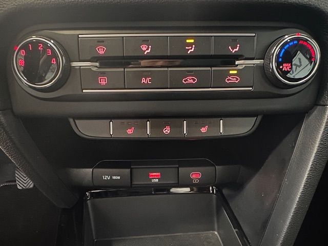 Fahrzeugabbildung Kia Ceed Vision 1.4,  Lane Assist, Navi, SHZ