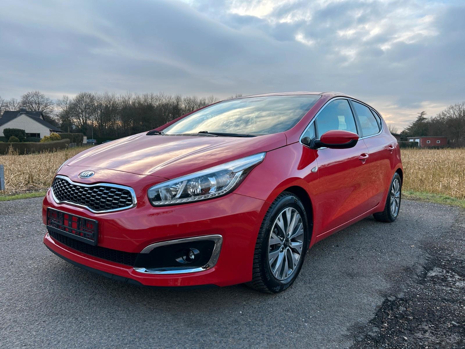 Kia Ceed 1.4 DreamTeam Winter Paket Navi Klimaauto.