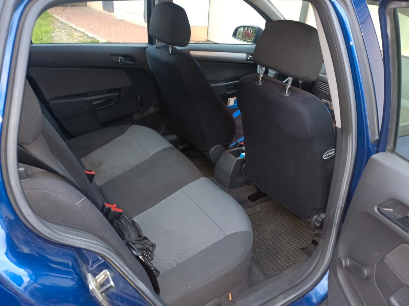 Opel Astra 2005 — photo 9