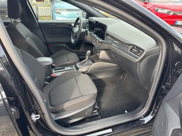 Ford Focus - 12