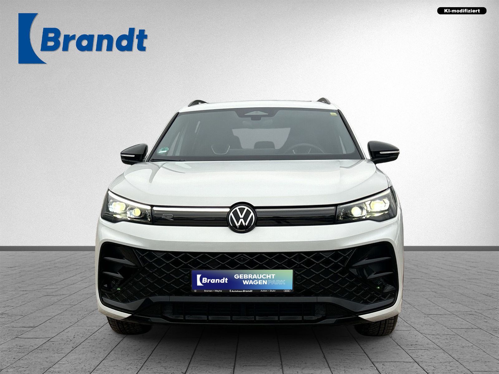 Volkswagen Tiguan 2.0 TDI 4M R-LINE DSG MATRIX PANO HUD AHK foto 4