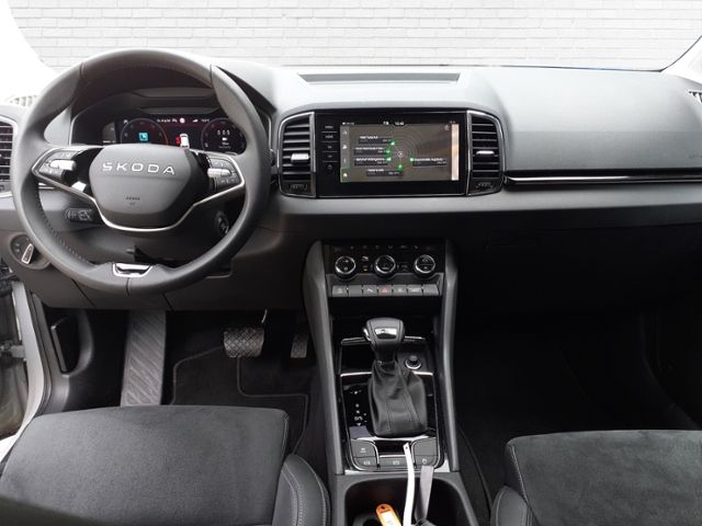 Fahrzeugabbildung SKODA Karoq 1,5 TSI Selection DSG LED ALU