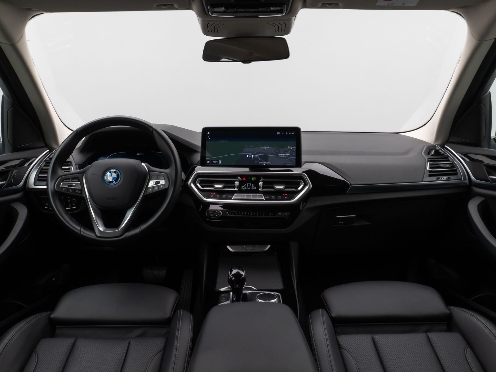 Fahrzeugabbildung BMW X3 xD30e DAB HiFi Kamera Leder Sportstz 18Zoll