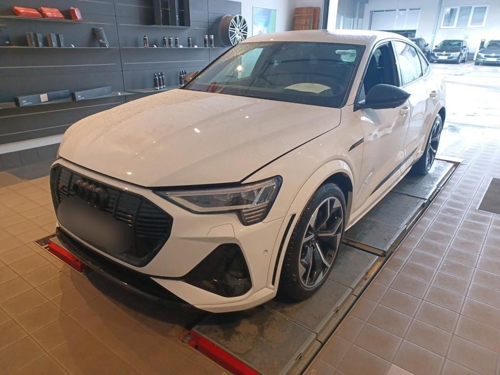 Image of Audi e-tron