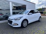 Hyundai i20 *blue Classic *1.Hand *S.Kette+Kupp.+HU Neu - Hyundai i20 in Köln