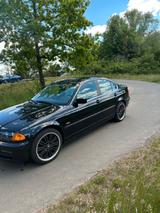 BMW 320  aus Familien Besitz (Automatik)  - BMW 320 aus 2001
