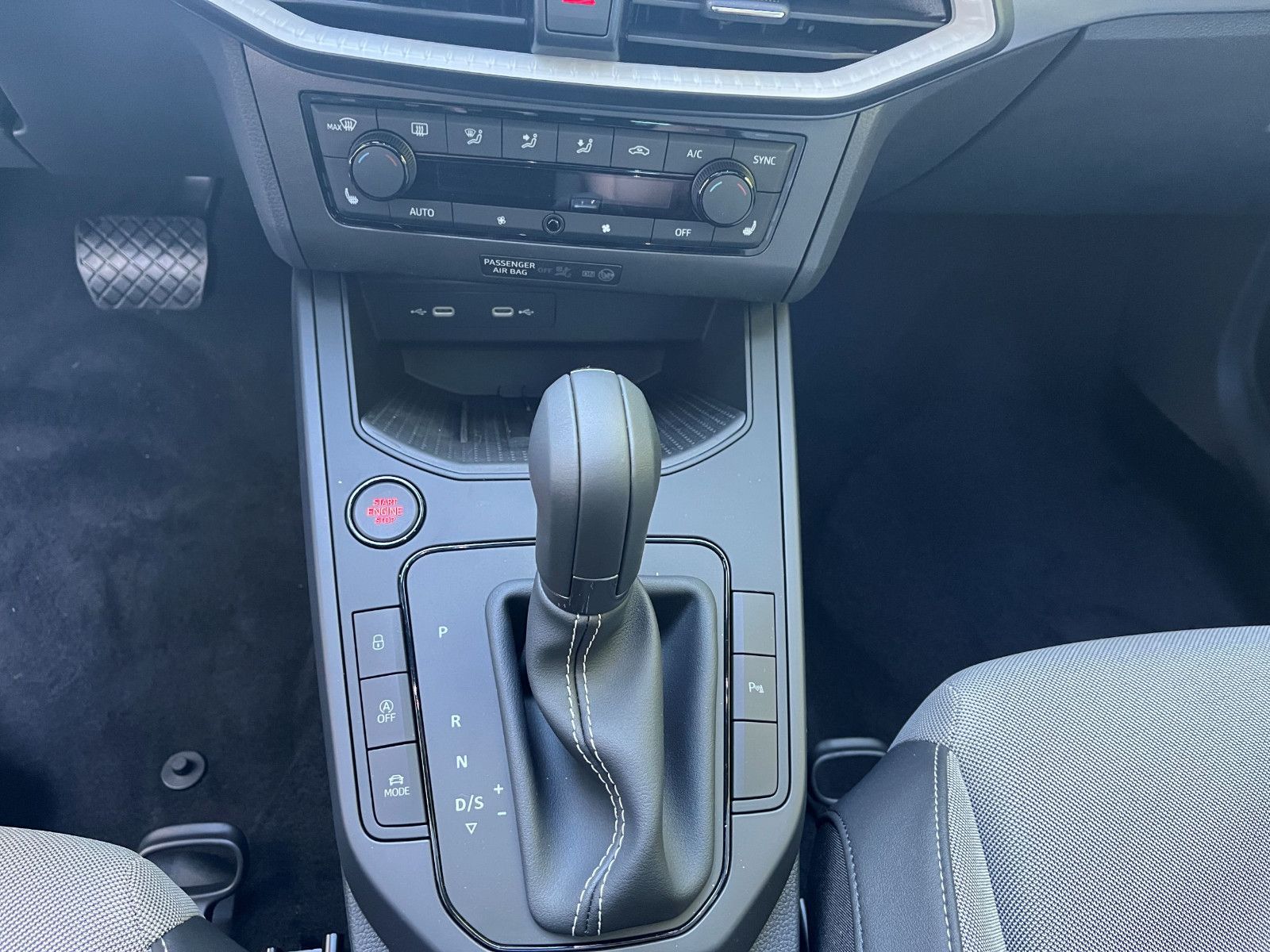 Fahrzeugabbildung SEAT Ibiza 1.5 TSI 110 kW FR DSG 18" NEUES MODELL