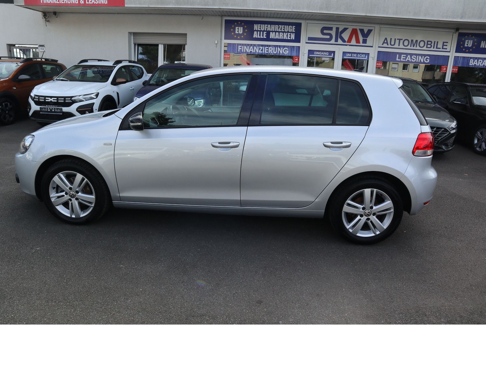 Fahrzeugabbildung Volkswagen Golf Match BlueMotion 1hd Navi Scheckheftgepfleg