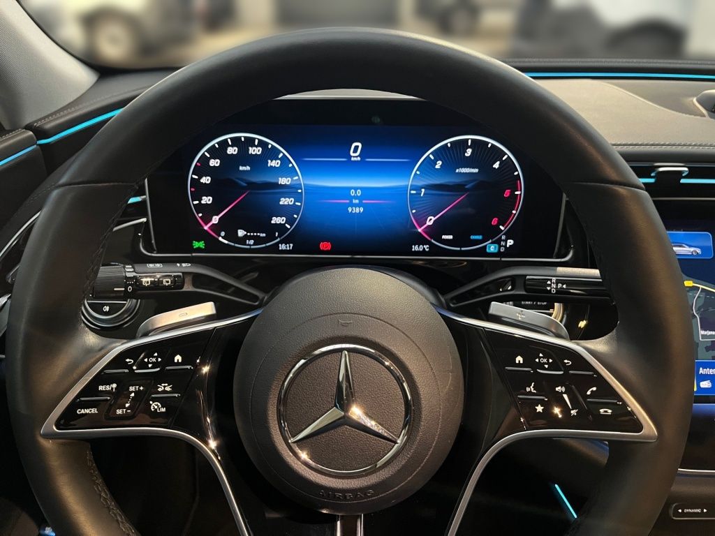 Fahrzeugabbildung Mercedes-Benz E 450 dT 4M AHK Pano Sitzklima Superscreen 360°