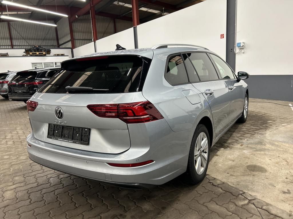 Fahrzeugabbildung Volkswagen Golf VIII Variant TDI Life DSG LED Navi AID HUD