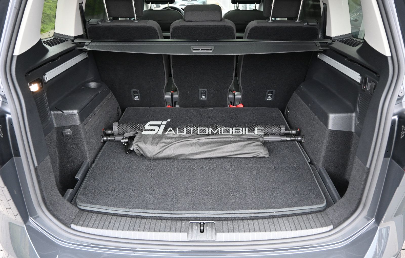 Fahrzeugabbildung Volkswagen Touran 2.0 TDI °UVP61.090€°ACC°AHK°DYN°PANO°SHZG