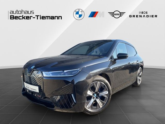 BMW iX xDrive40 Sportpaket/Laser/AHK/Driving+/Parkin