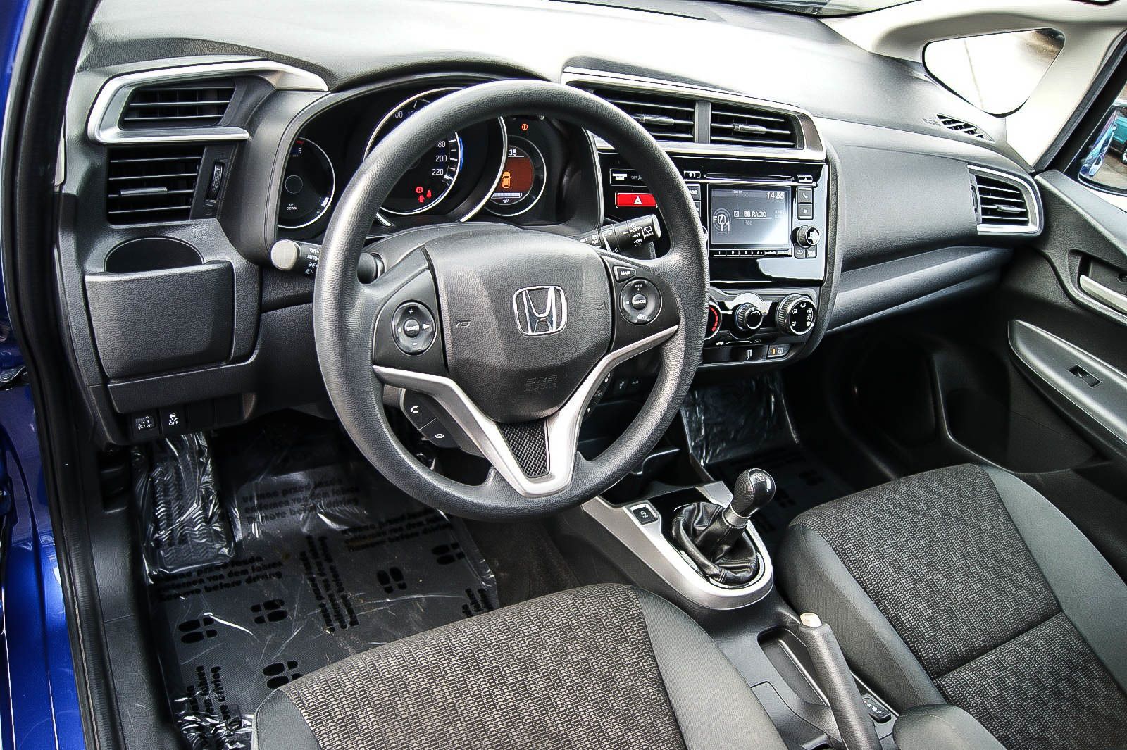 Fahrzeugabbildung Honda Jazz 1.3 i-VTEC Trend SPORTY BLUE RENTNERBESITZ
