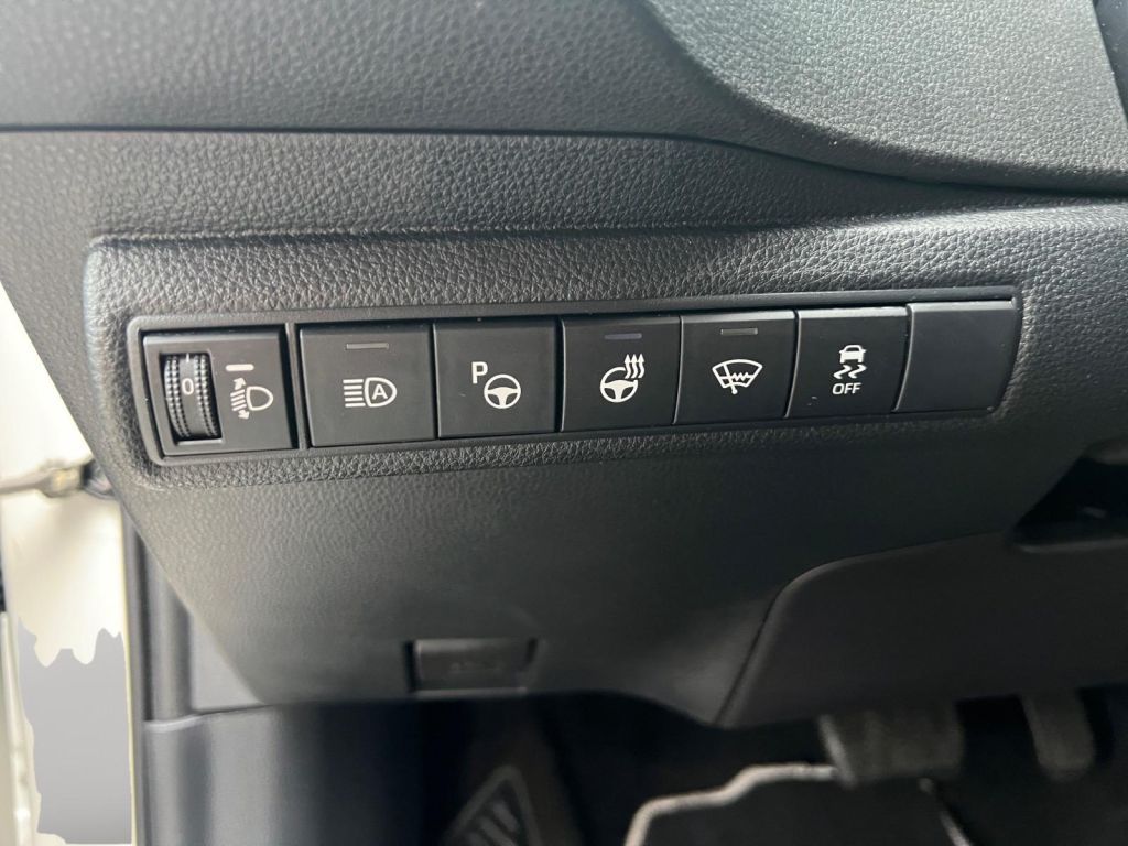 Fahrzeugabbildung Toyota Corolla 2.0 Hybrid Club