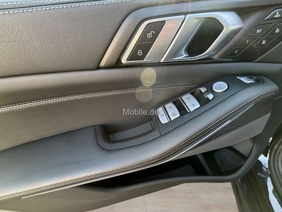 BMW X7 M60 - Bild 10