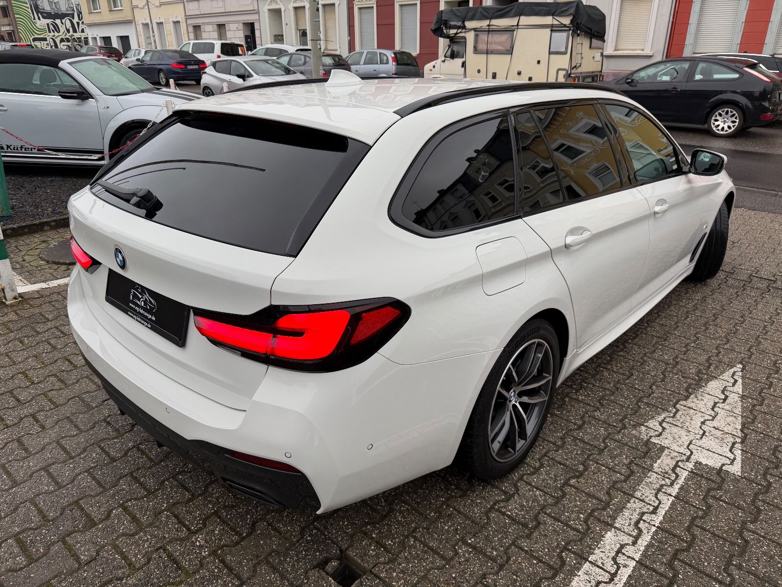 Fahrzeugabbildung BMW 520 i Touring M Sport H&K AHK LED KAMERA